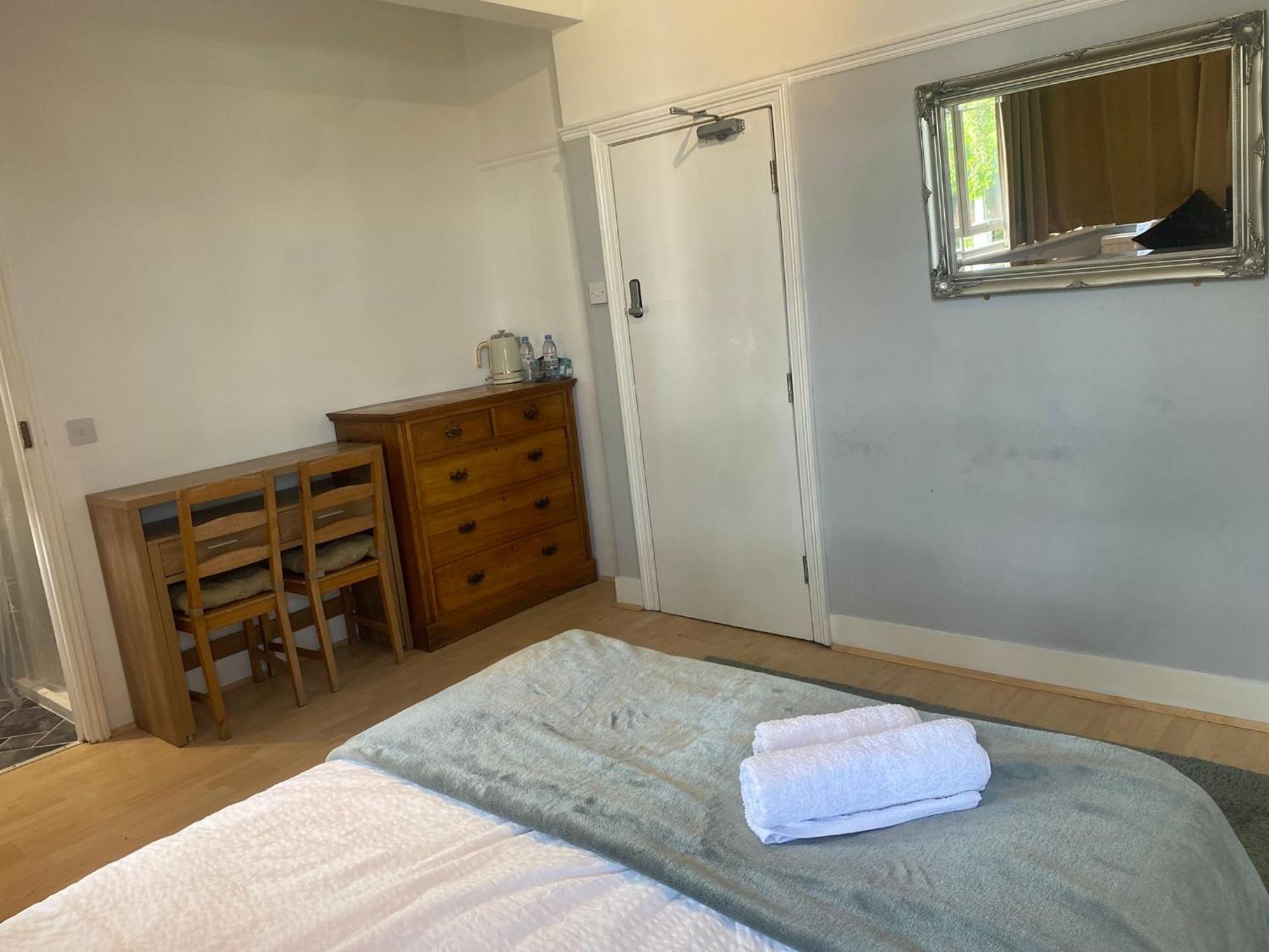London Rental Carshalton Exterior photo