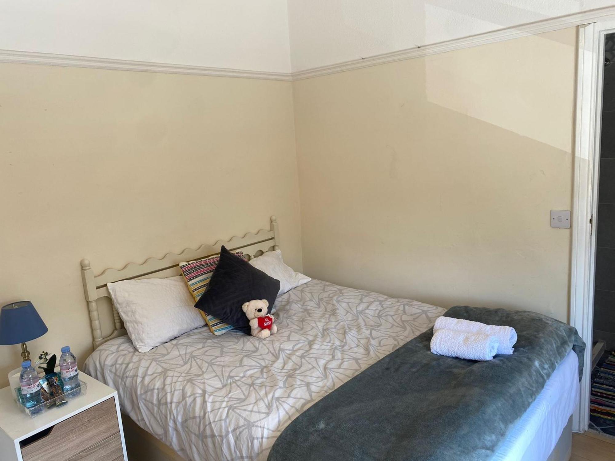 London Rental Carshalton Exterior photo