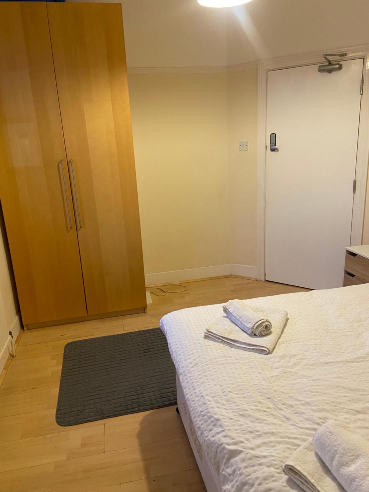 London Rental Carshalton Exterior photo