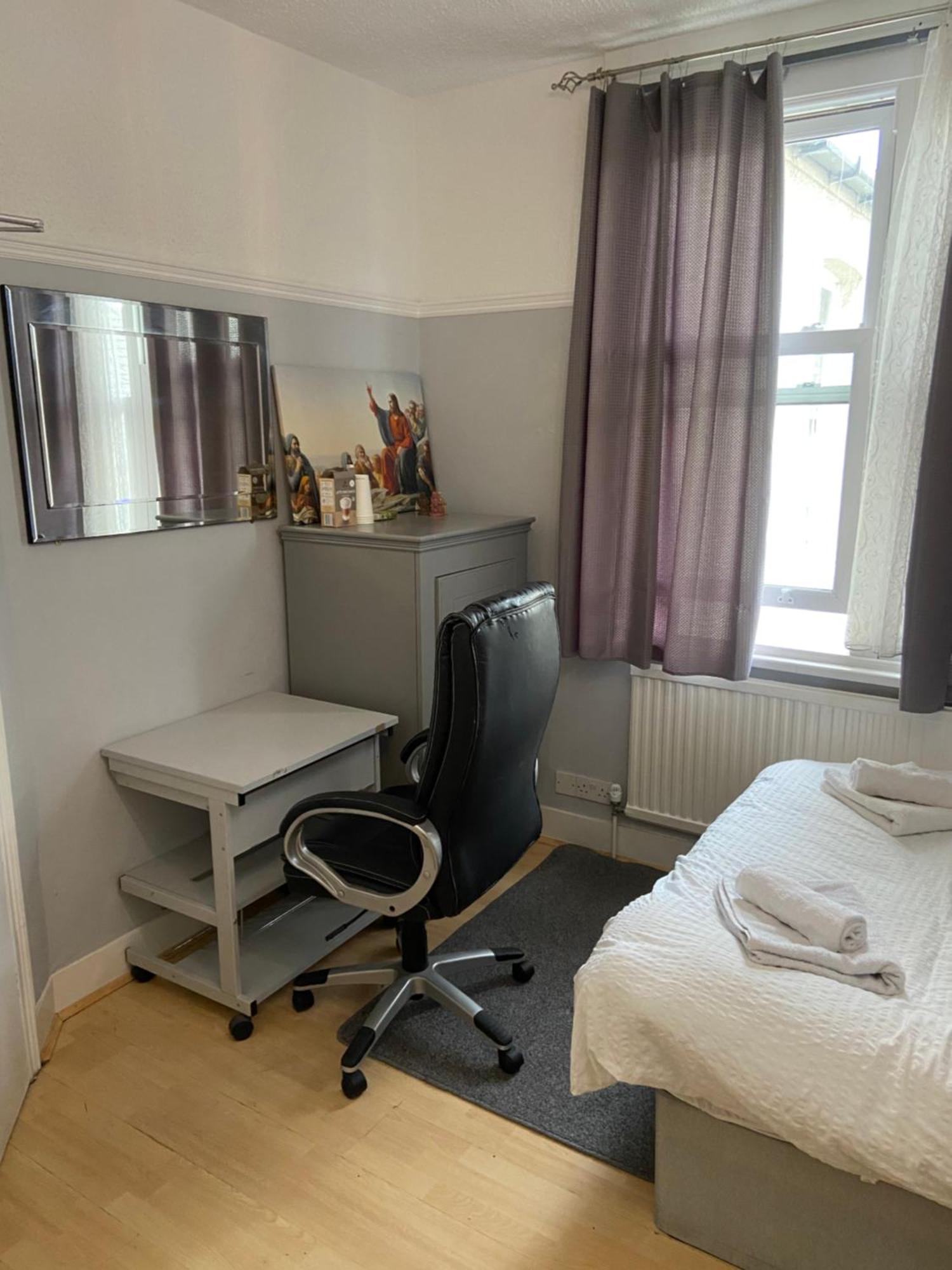 London Rental Carshalton Exterior photo